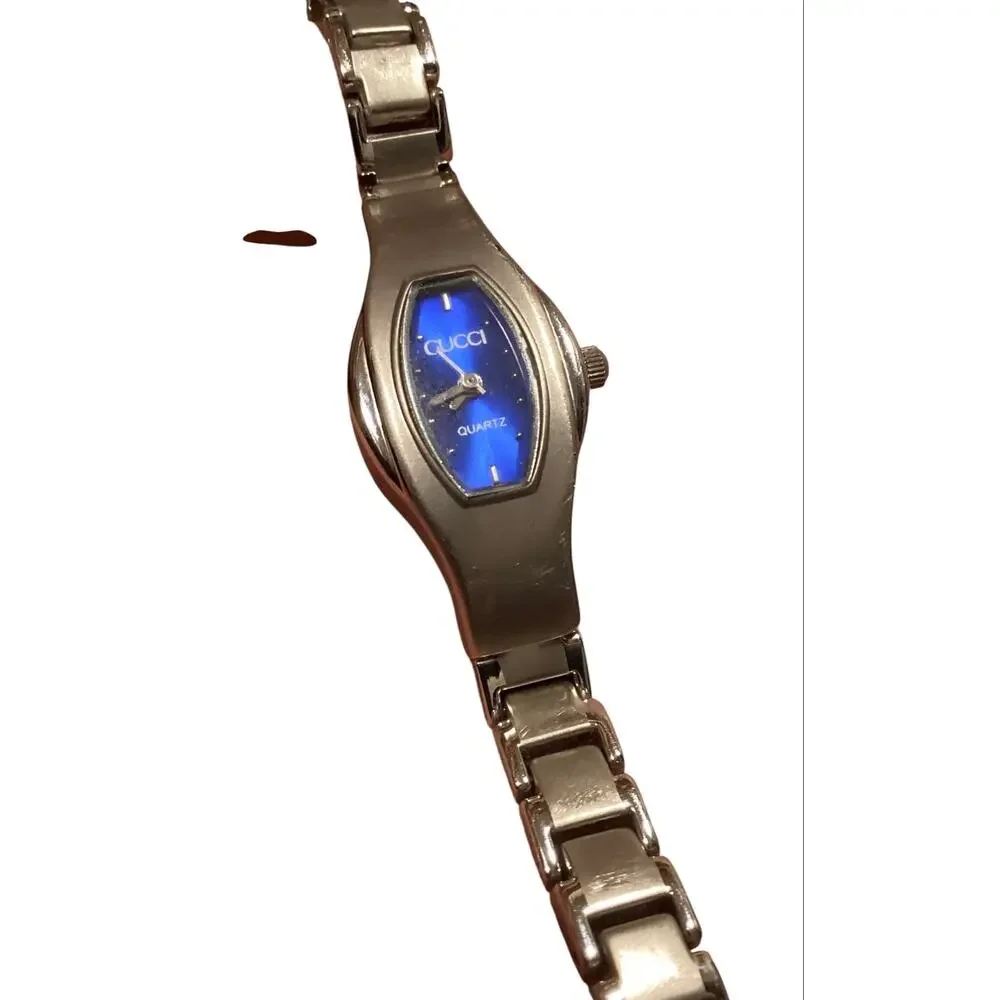 Vintage Gucci Silver Shield Case Watch Blue Dial Quartz
